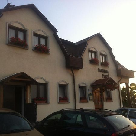 Panorama Panzio Bed & Breakfast Tatabánya Dış mekan fotoğraf